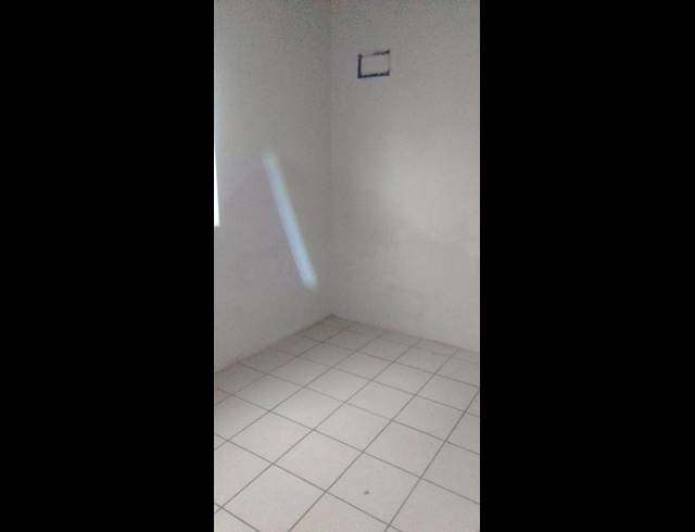 1 bed property to rent in KENSINGTON